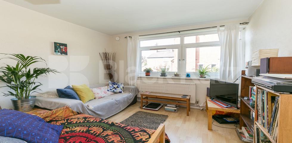 			New Instruction!, 2 Bedroom, 1 bath, 1 reception Flat			 Crouch Hall Road, Crouch End